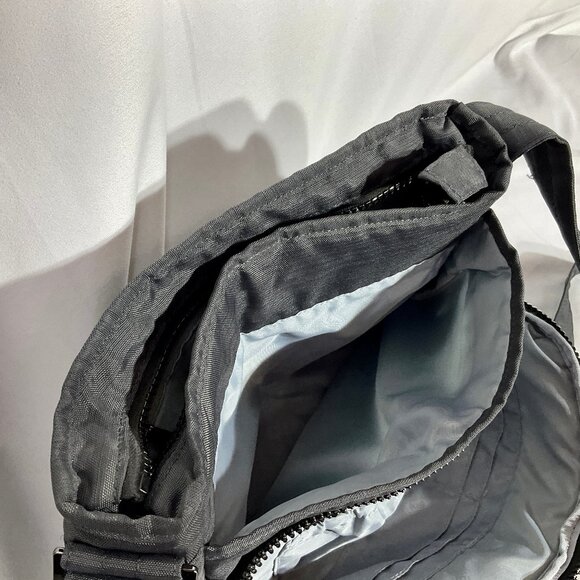 Lug Brand Grey Purse Infinity Collection Shimmy - Picture 6 of 16